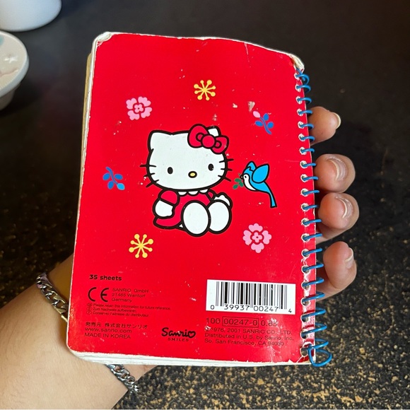 Hello Kitty Bundle - Picture 8 of 9